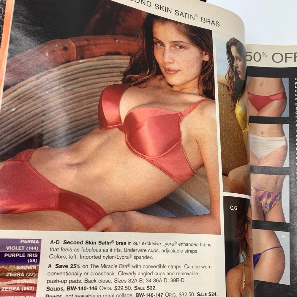 Vintage Victoria’s Secret Catalog Lot (2001–2003) – Early 2000s Fashion - Picture 11 of 16